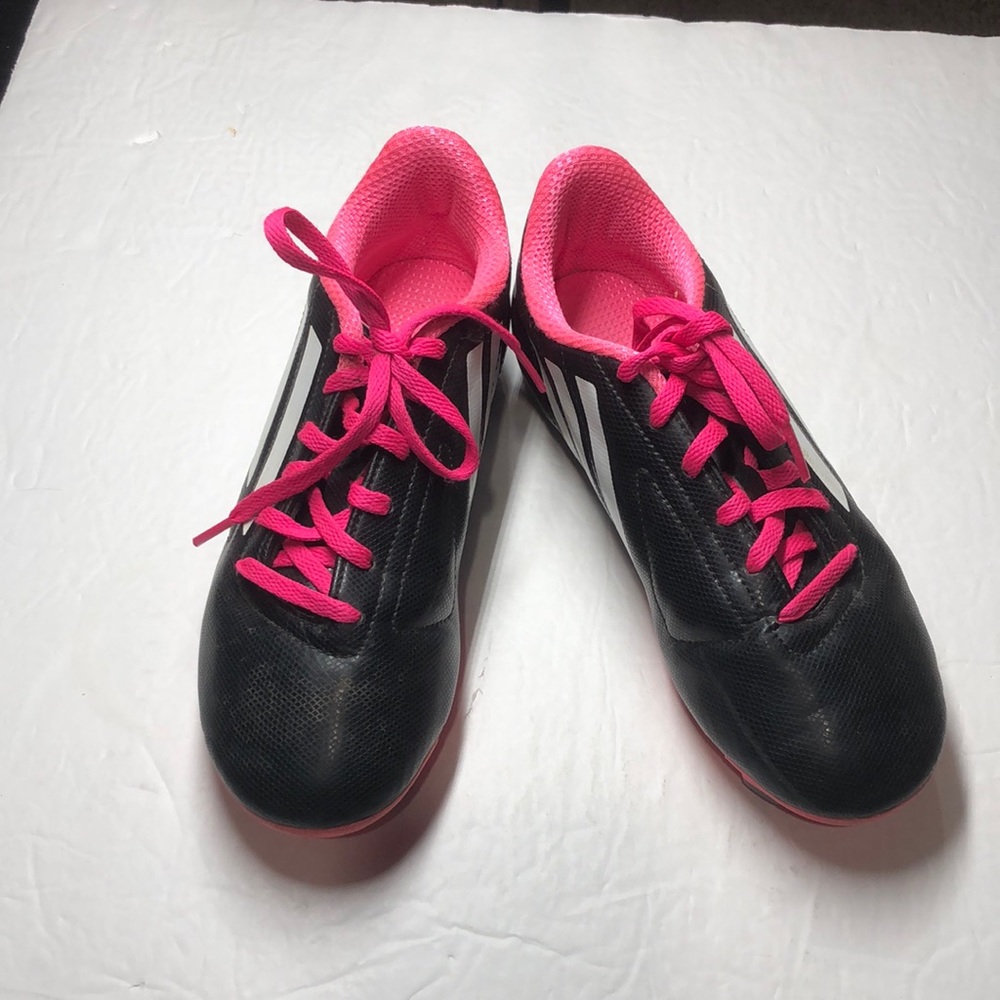 Adidas black and pink soccer cleats size 4